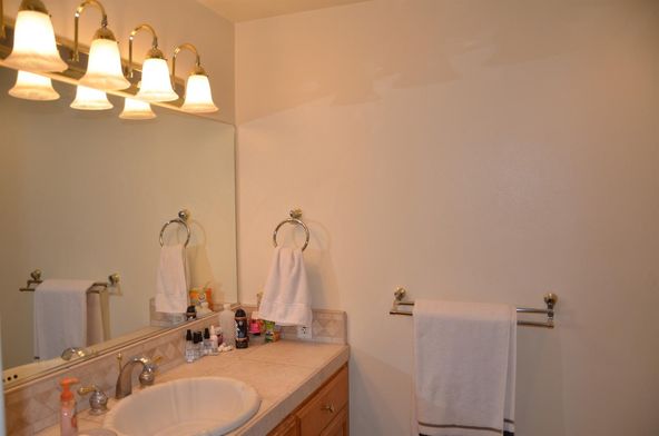 10855 E Nebraska Ave, Selma, CA 93662